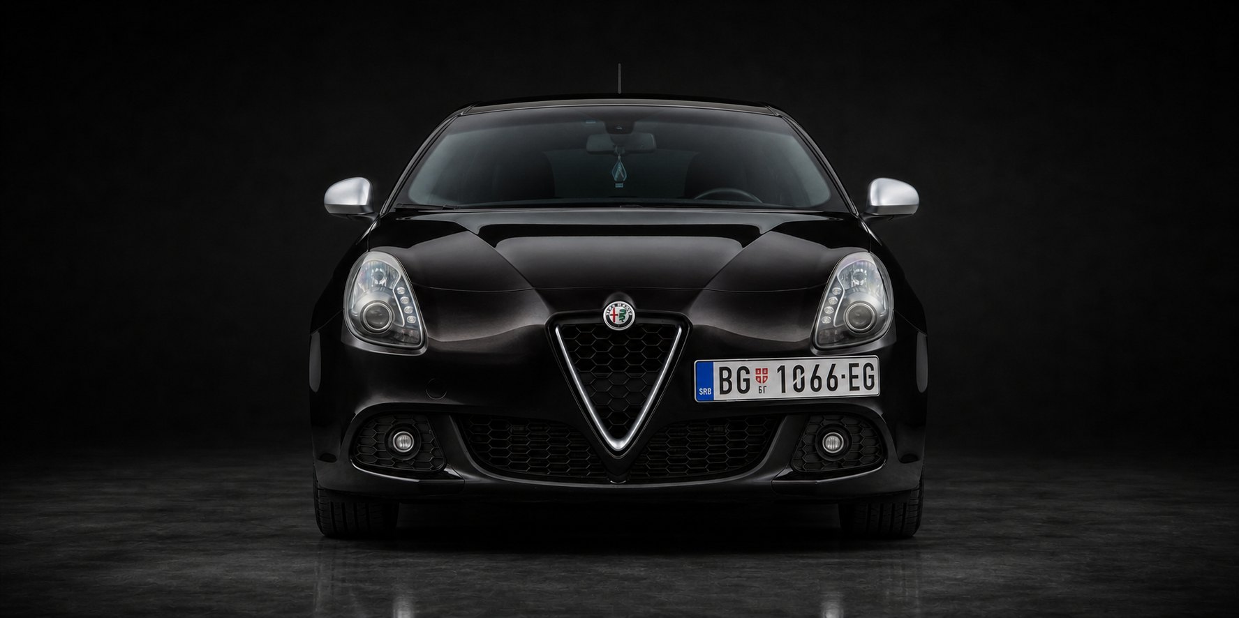 Giulietta 2.0 TCT — studijski snimak spreda