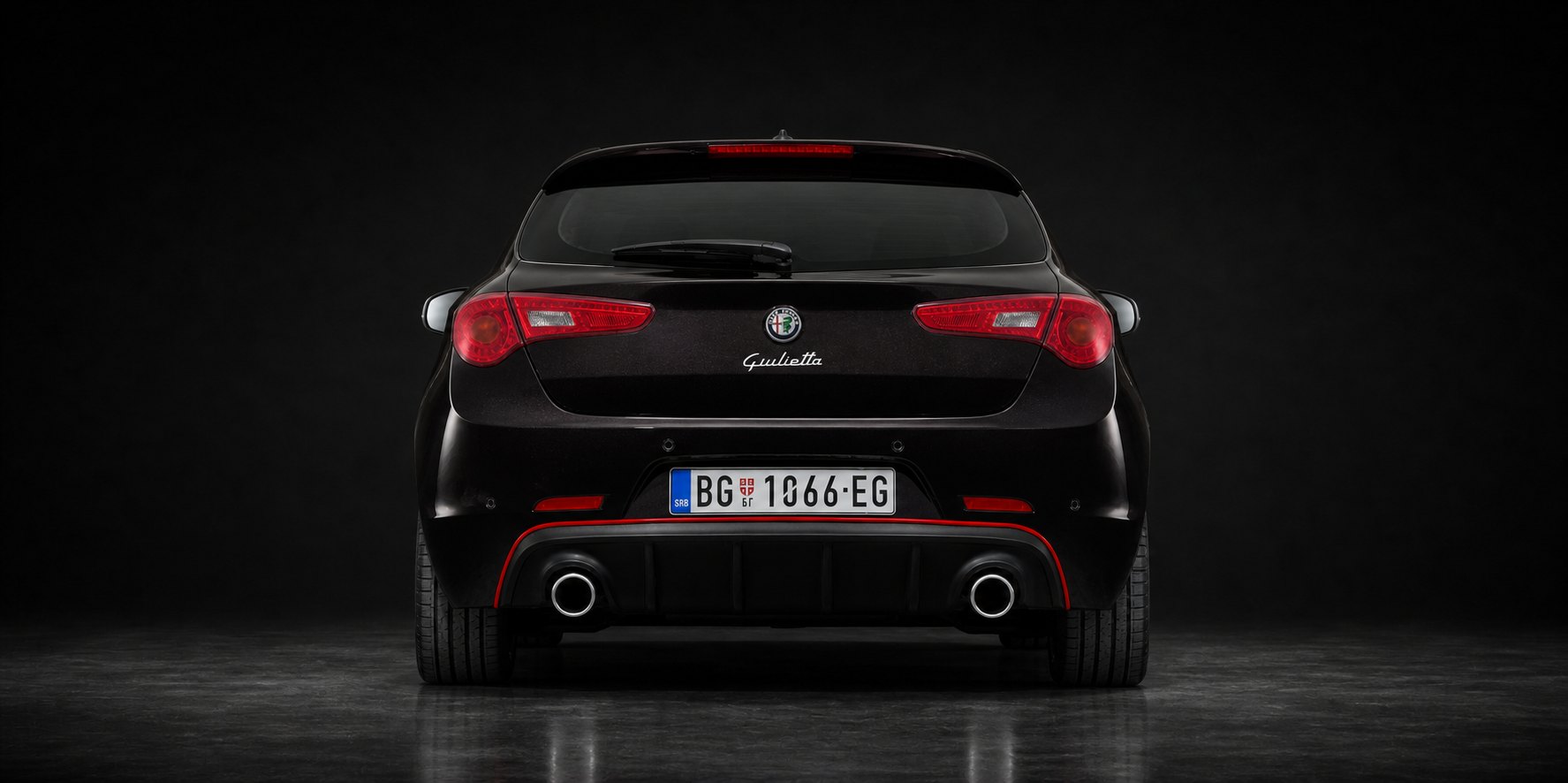 Giulietta 2.0 TCT — studijski snimak pozadi